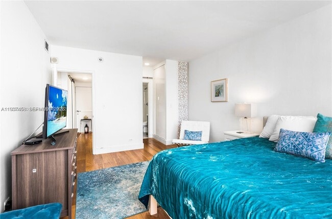 Building Photo - 7441 Wayne Ave