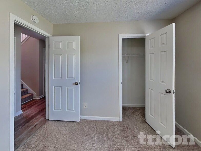 Building Photo - 1057 Misty Meadows Point