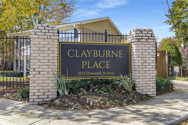 Building Photo - 2232 Dunseath Ave NW