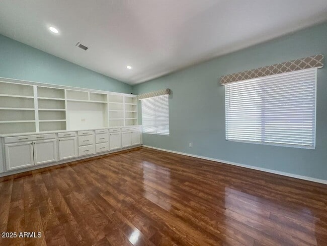 Building Photo - 3876 Camino del Vara