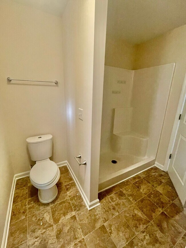 Building Photo - VillageCreek237