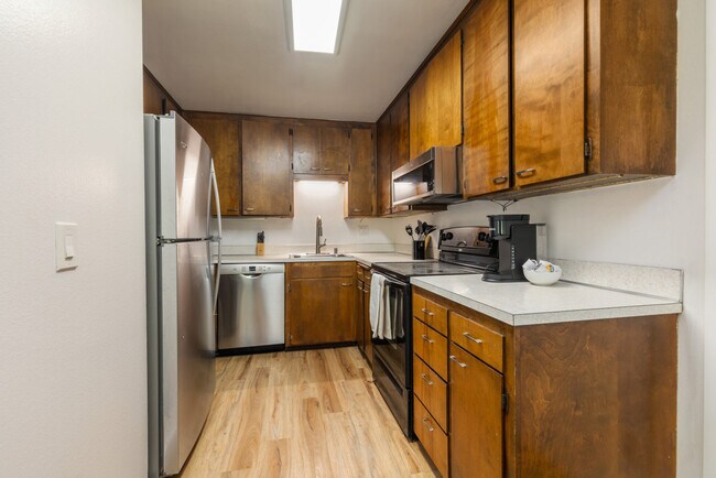 Building Photo - 15706 Ash Way