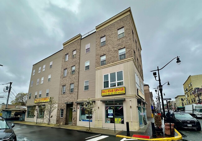 Building Photo - 4401 BERGENLINE Ave