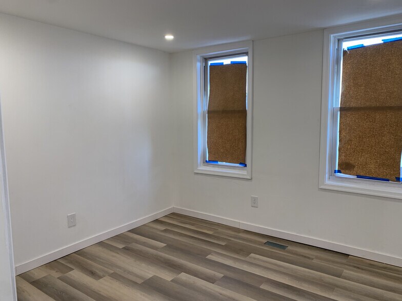 master bedroom - 346 W 29th St