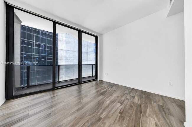 Building Photo - 801 S Miami Ave