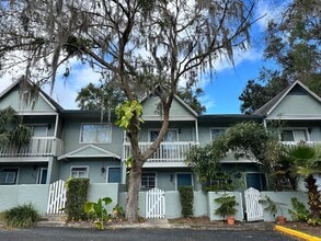 Building Photo - 4411 SW 34th St