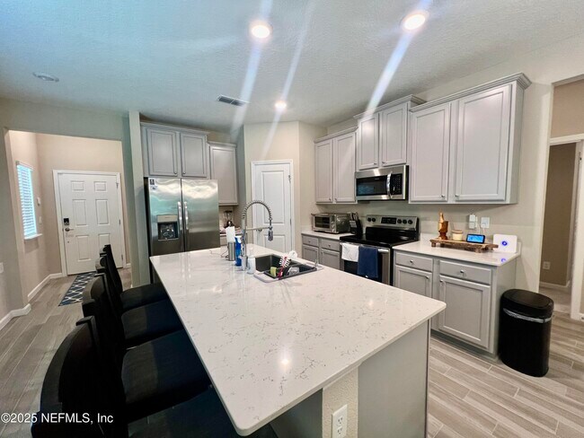 Building Photo - 2904 Armsdale Rd