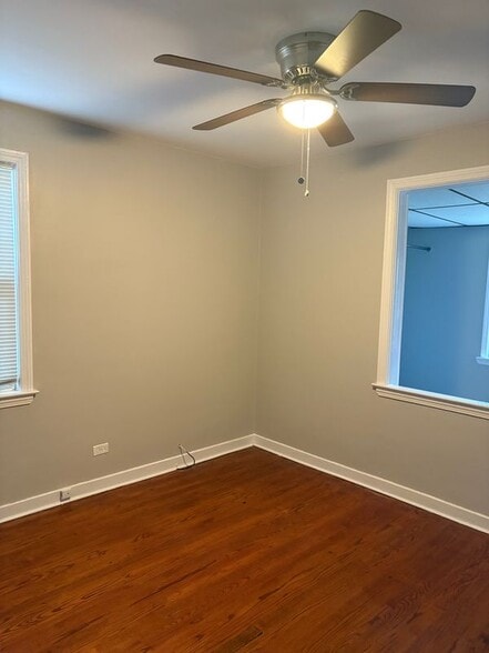 Building Photo - 4957 Hull St