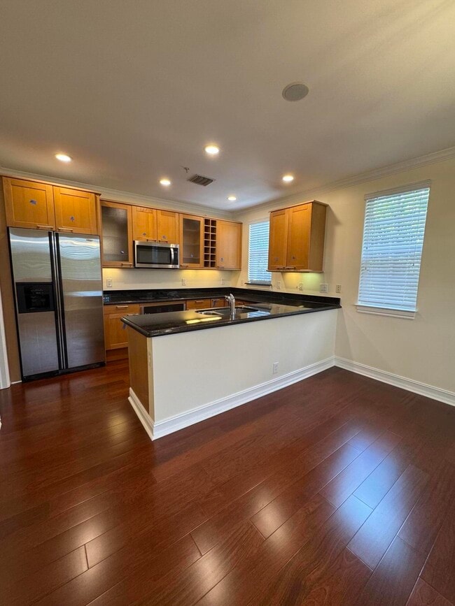 Building Photo - 503 N Mallory Cir
