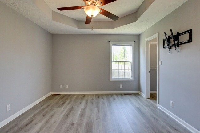 Building Photo - Sweet 3 bed 2 bath.  Cat friendly.