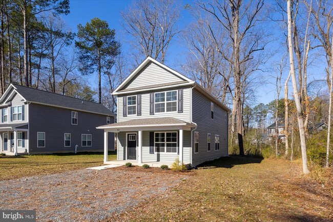 Building Photo - 92 Stratford Dr