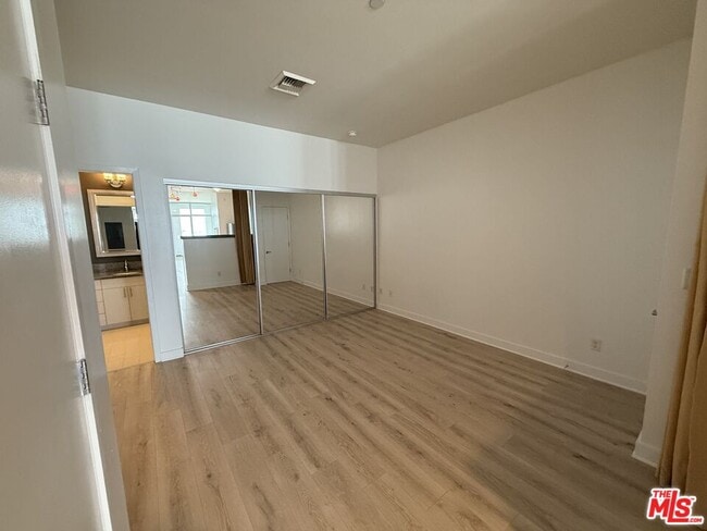 Building Photo - 3810 Wilshire Blvd