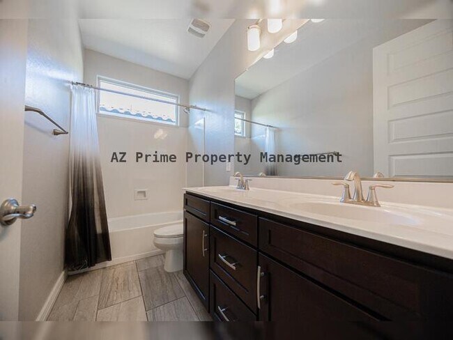 Building Photo - 2612 W Perola Dr