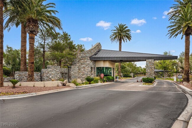 Building Photo - 3010 Hammerwood Dr