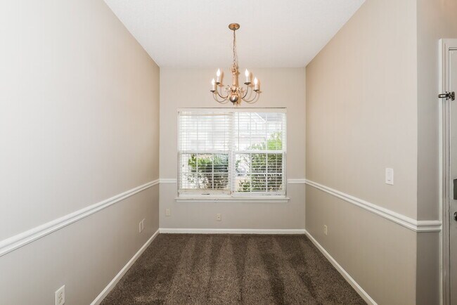 Building Photo - 7796 Newbury Dr