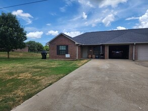 Building Photo - 13372 Country Meadow Ln