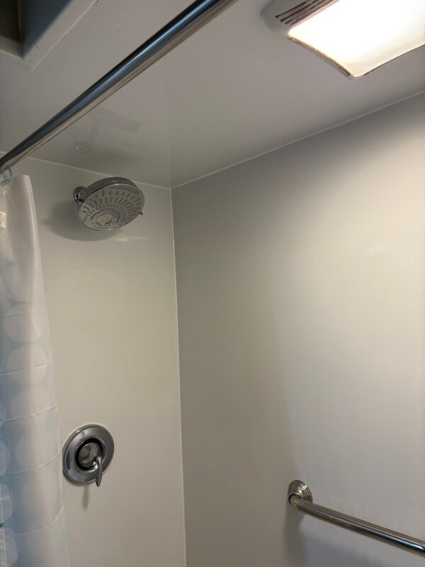 Building Photo - 105 Robert Dr