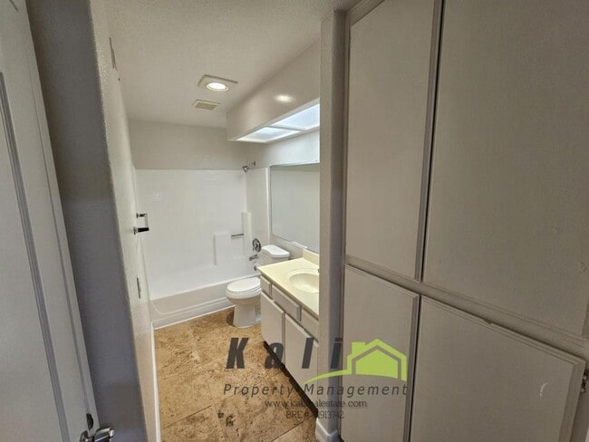 Building Photo - 755 Brookstone Rd
