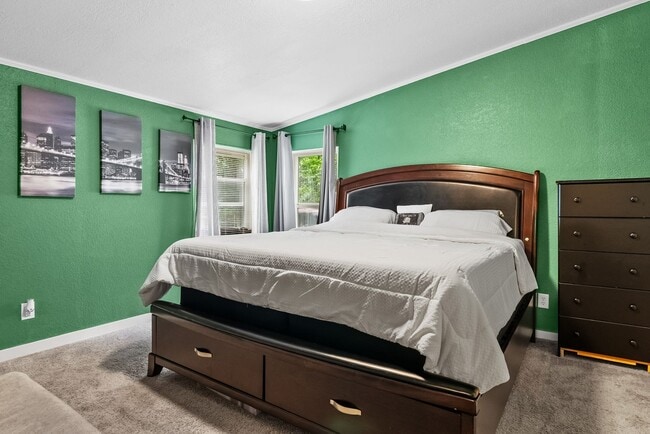 Building Photo - Updated and Spacious 3 bedroom in Timberlakes