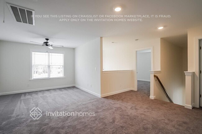Building Photo - 1079 Vanguard Dr