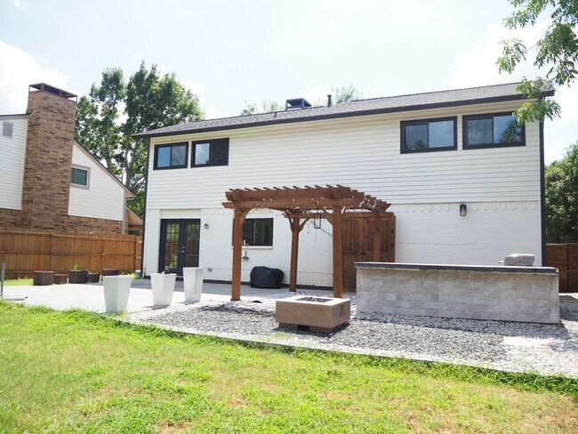 Building Photo - 3 Bed - 2.5 Bath in Flower Mound