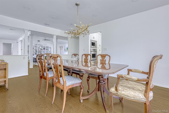 Building Photo - 12 Evergreen Ct