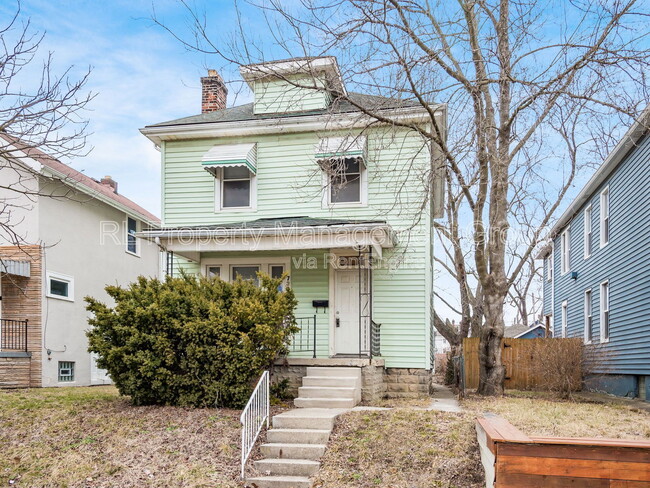 Building Photo - 730 Siebert St
