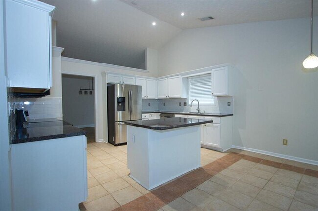 Building Photo - 1481 Beckley Pointe