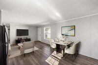 Building Photo - 715 Elmdale Ln