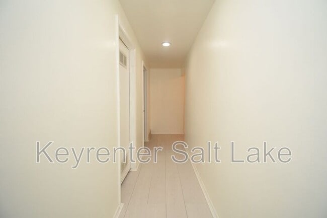 Building Photo - 3582 E Mardonna Way