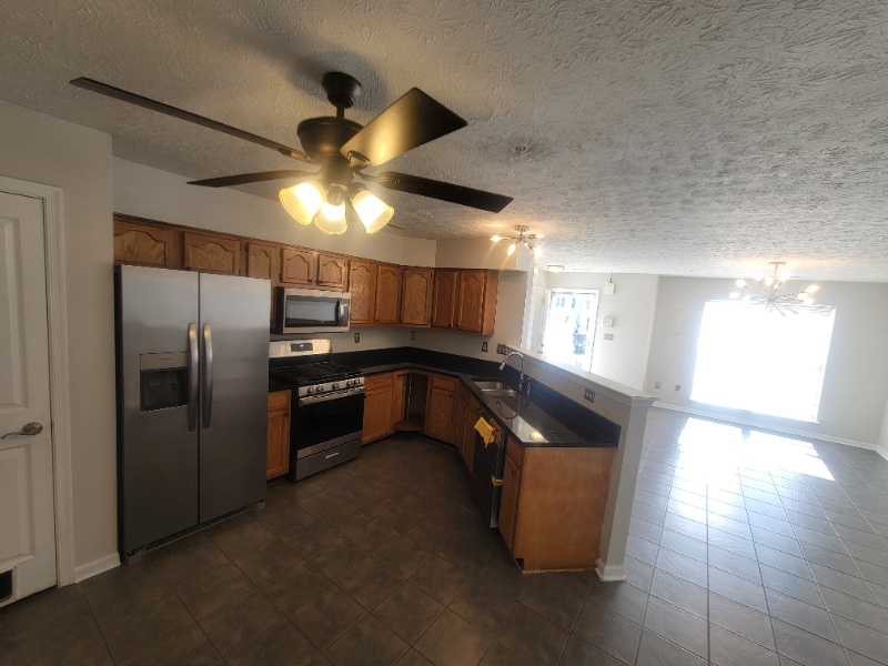 Building Photo - 1817 Triple Feather Rd