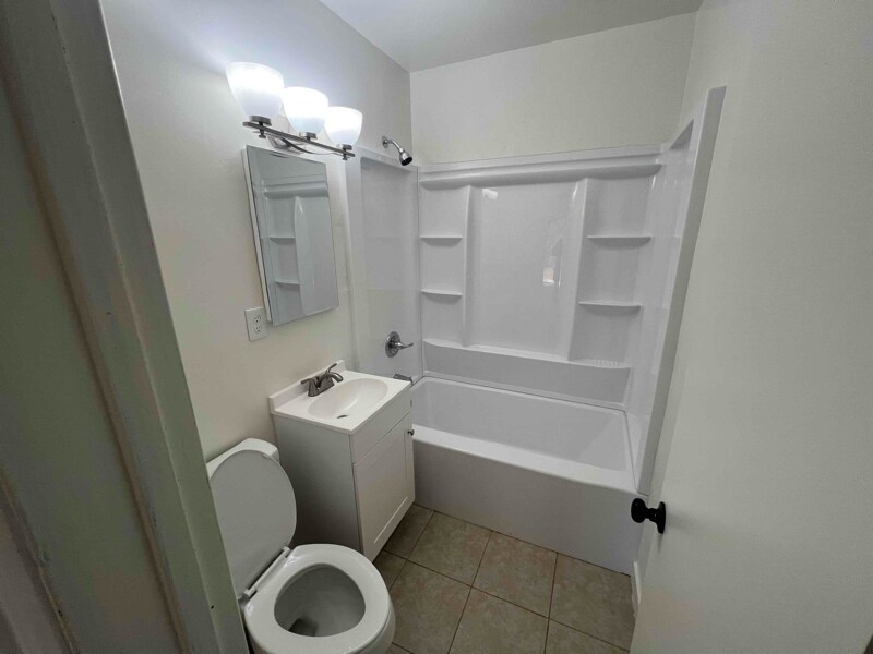 Building Photo - 139 Ave P-4