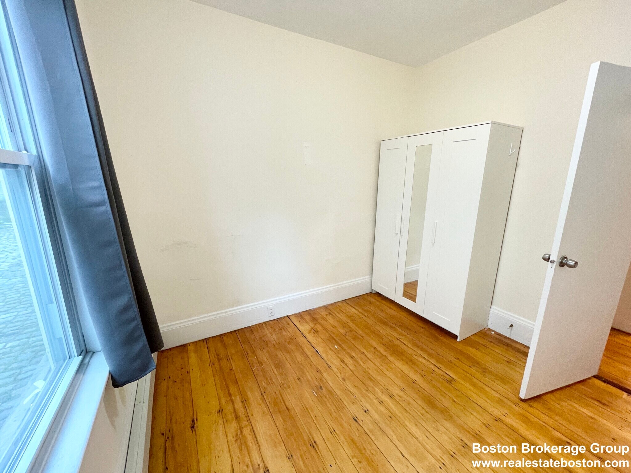 Building Photo - 1 Folsom Ave