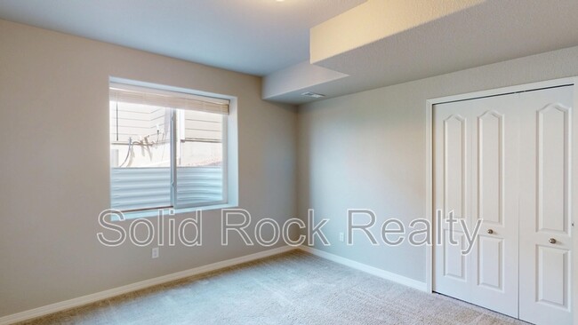 Building Photo - 10736 Hidden Brook Cir