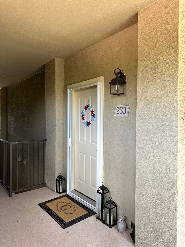 Building Photo - 22681 Oakgrove