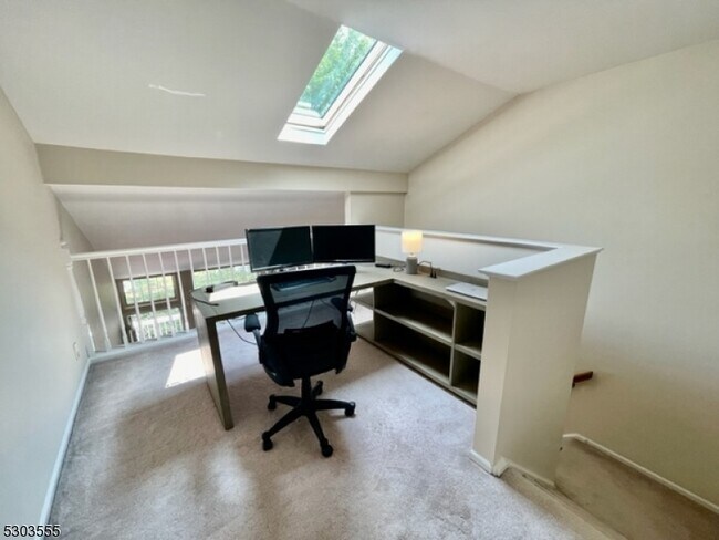 Building Photo - 30 Sage Ct