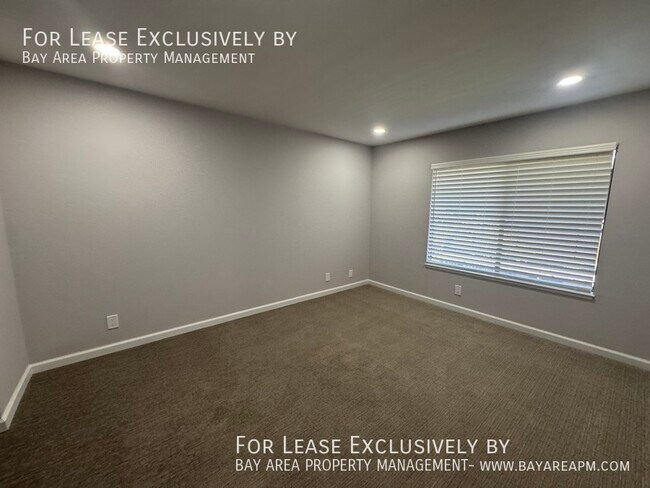 Building Photo - 3349 Brittan Ave