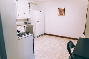 Building Photo - 1111 Rayon St