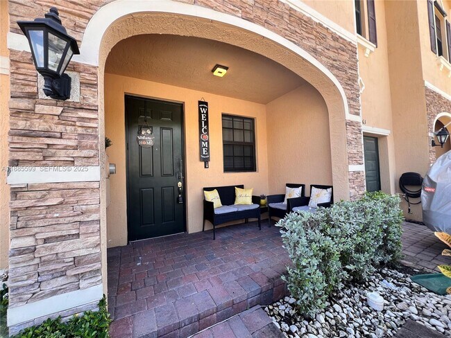 Building Photo - 159 SE 34th Ave