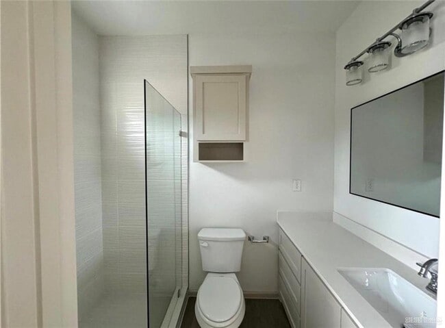 Building Photo - 13 N 58th St