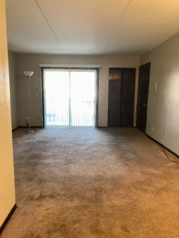 Building Photo - 6413 Country Ridge Dr