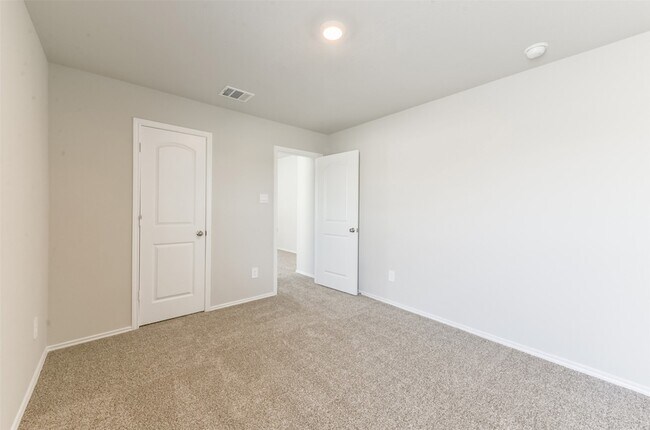 Building Photo - 16524 Cascading Pnes Ct