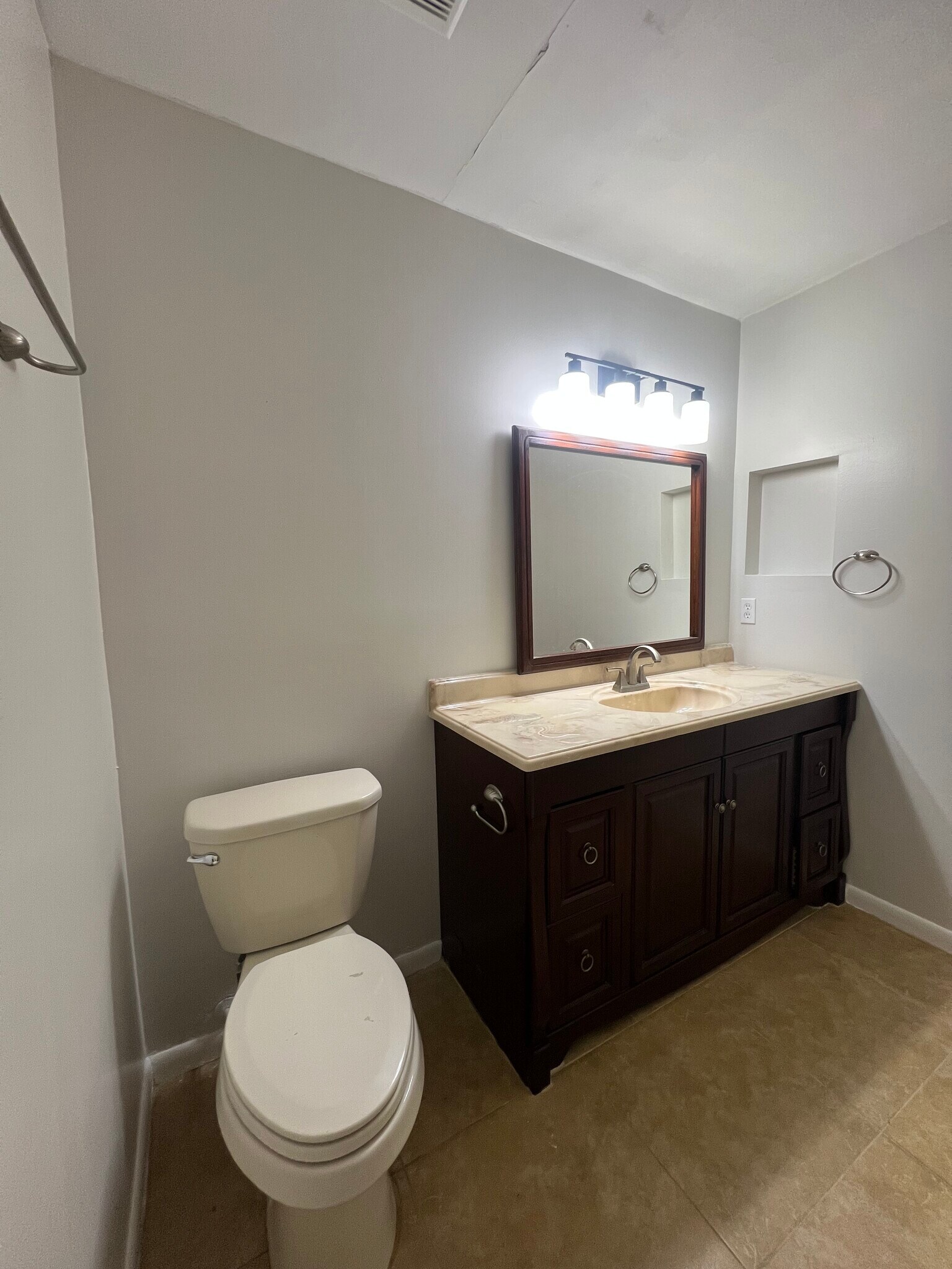 Building Photo - 4146 Plantation Cove Dr