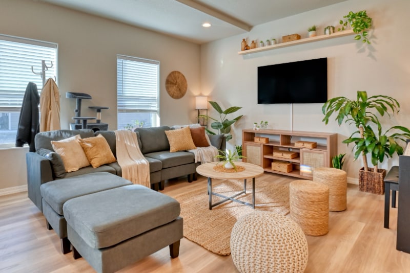 Primary Photo - 7744 Bone Crk Pt