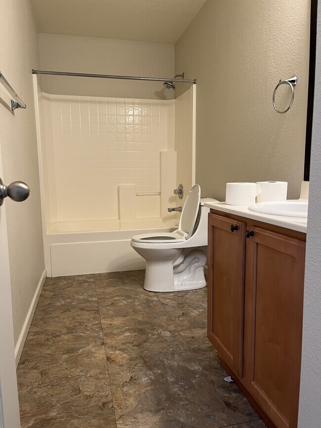 Building Photo - 1751 Barney Ave