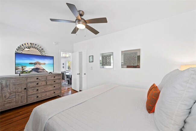 Building Photo - 3015 Seville St