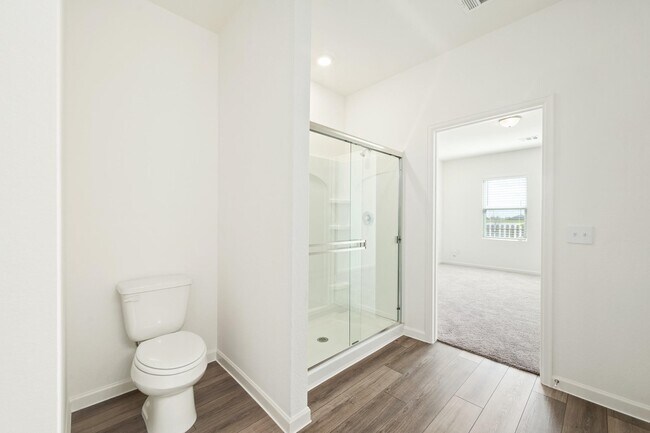 Building Photo - 6310 Highland Bnd Dr