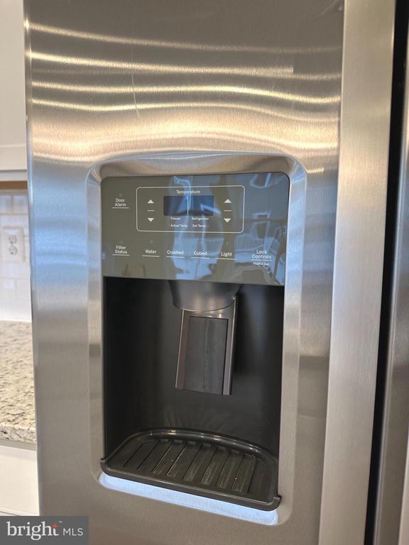 Building Photo - 27 Rolling Branch Dr