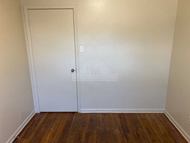 Building Photo - 1504 Redondo Dr