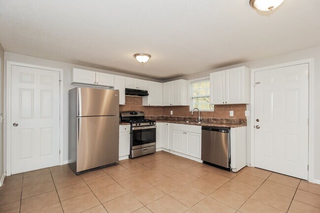 Building Photo - 4031 Yeager Rd